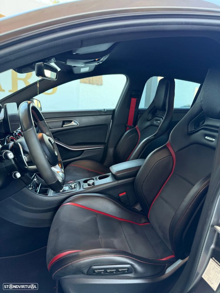 Mercedes-Benz CLA 45 AMG 4Matic 7G-DCT - 20