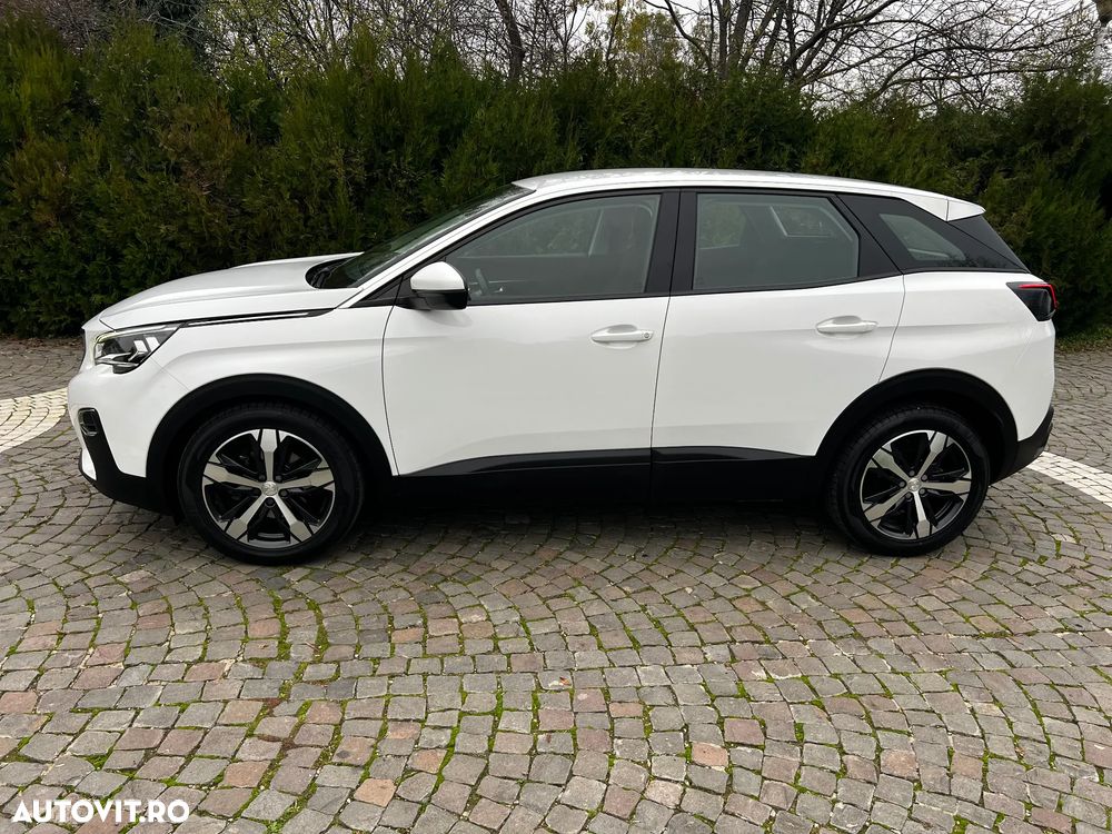 Peugeot 3008 1.6 BlueHDI S&S EAT6 Allure - 3