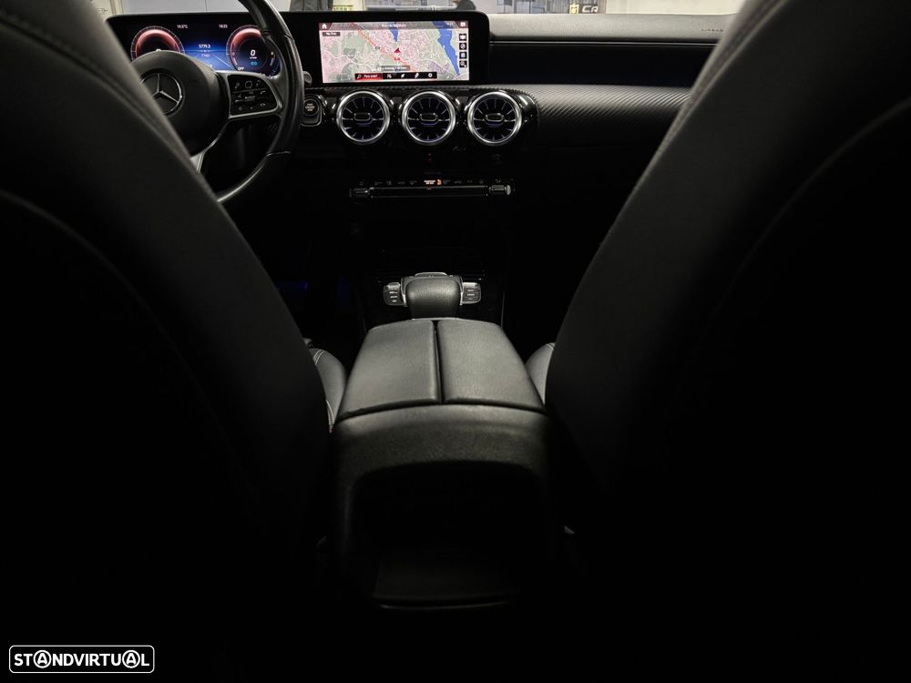 Mercedes-Benz A 250 e 8G-DCT Special Edition - 21
