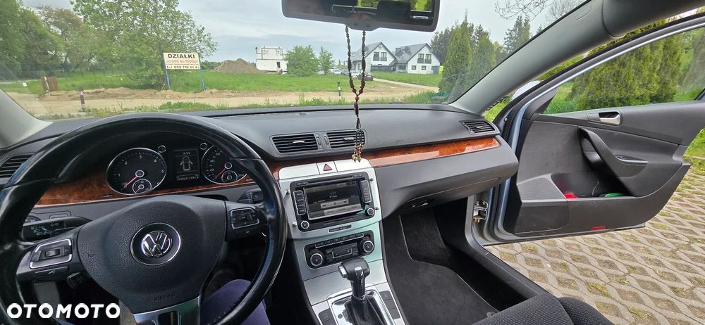 Volkswagen Passat 2.0 TDI DPF Comfortline DSG - 11