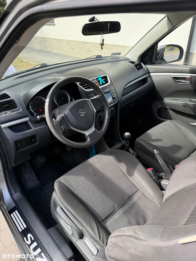 Suzuki Swift 1.2 Club - 13