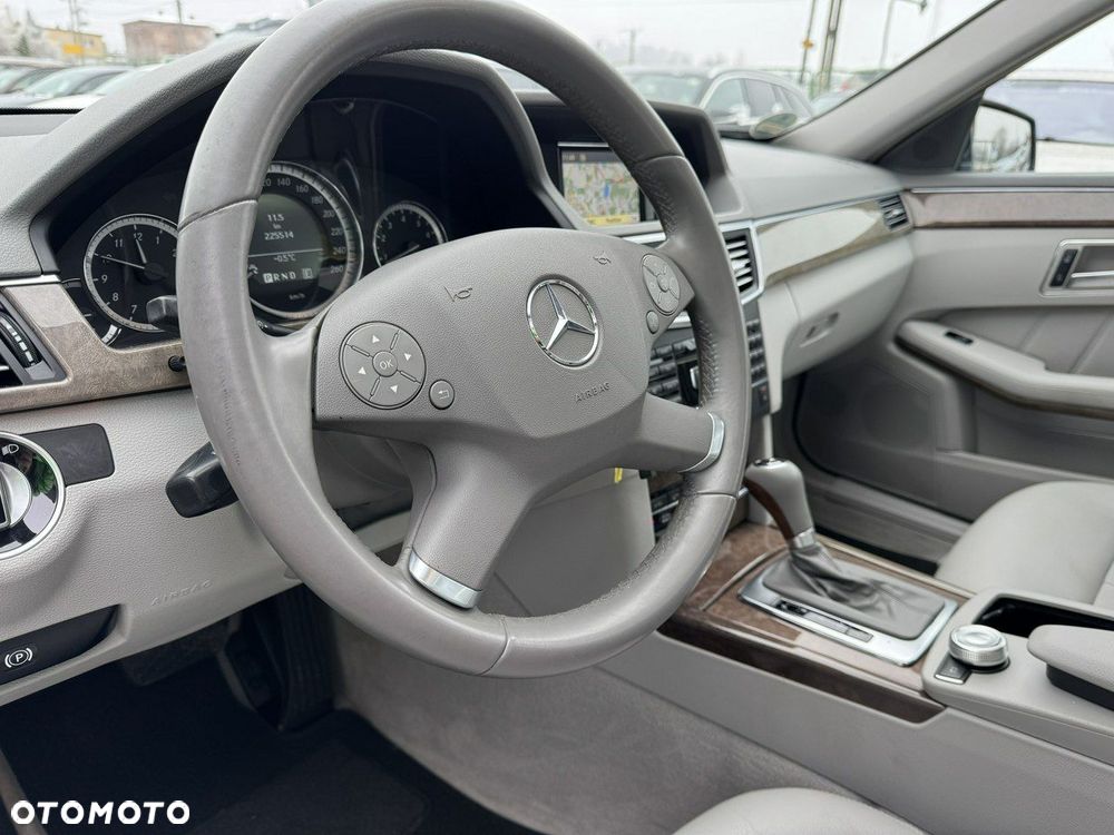 Mercedes-Benz Klasa E - 12