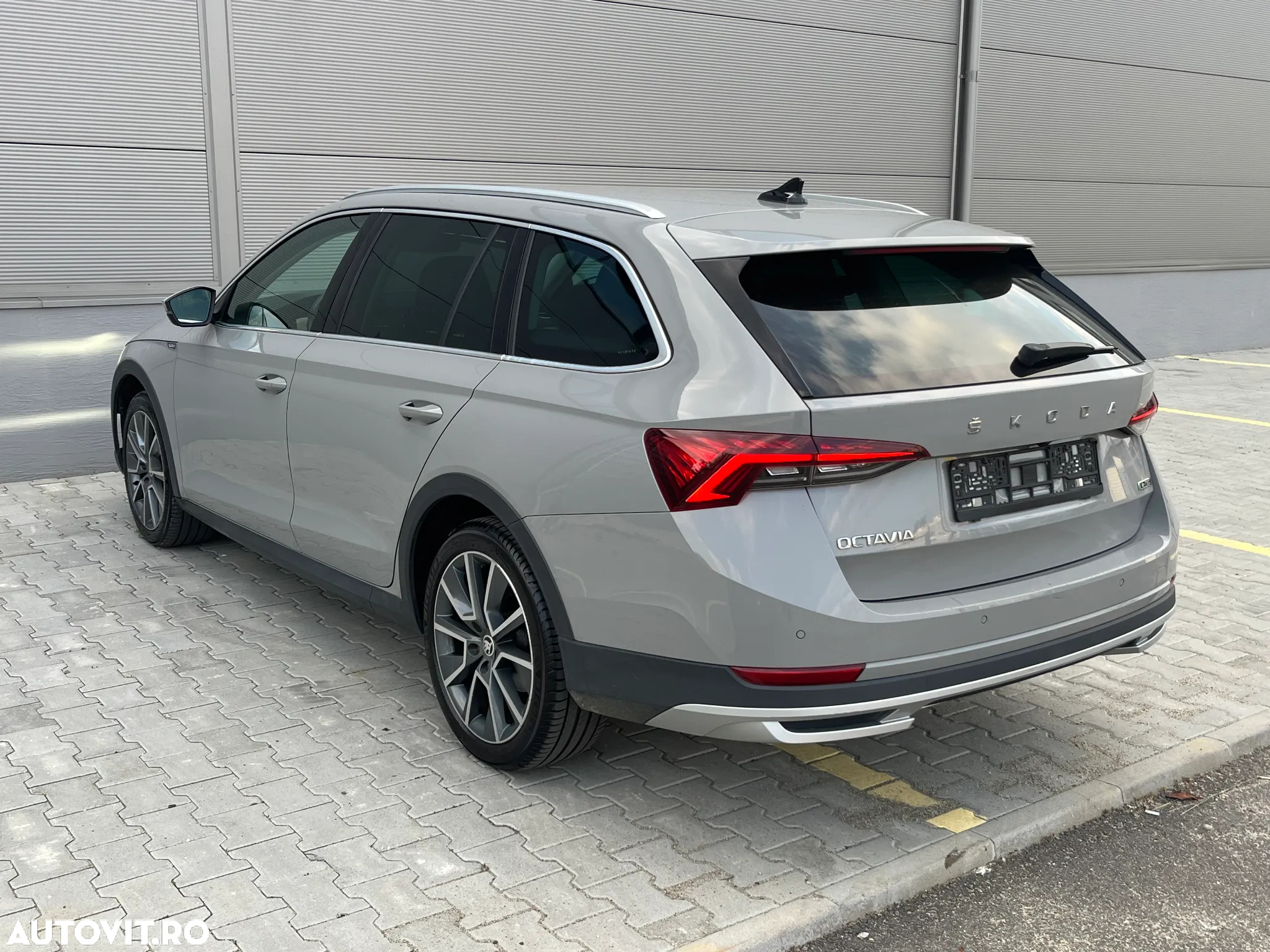 Skoda Octavia Combi 1.5 TSI e-TEC DSG Scout - 4