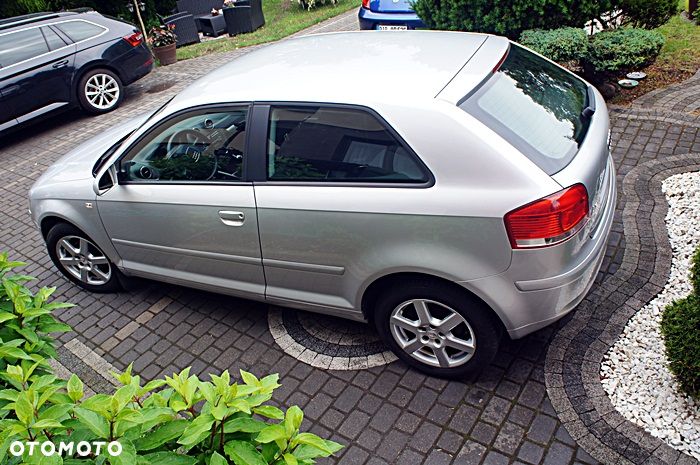 Audi A3 3-drzwiowe 1.6 Ambiente - 28