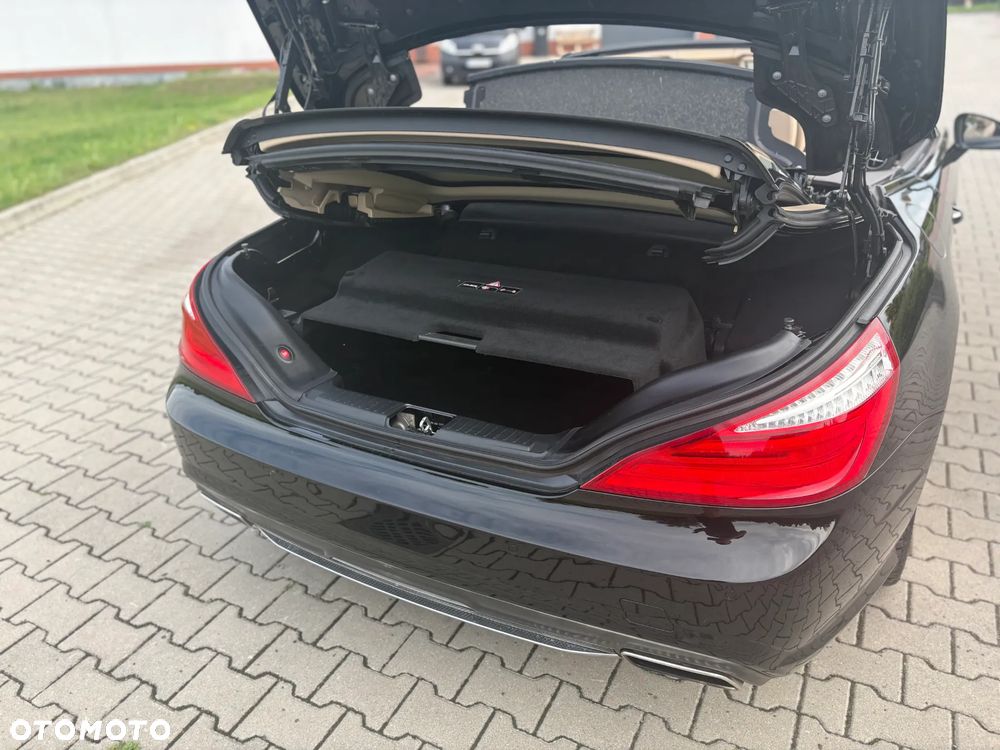 Mercedes-Benz SL - 9