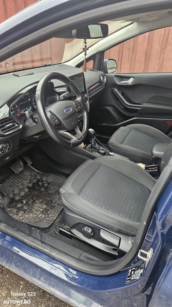Ford Fiesta - 9