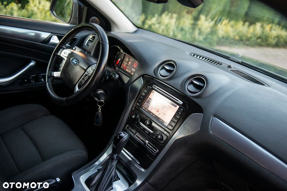 Ford Mondeo 2.0 TDCi Business Edition - 38