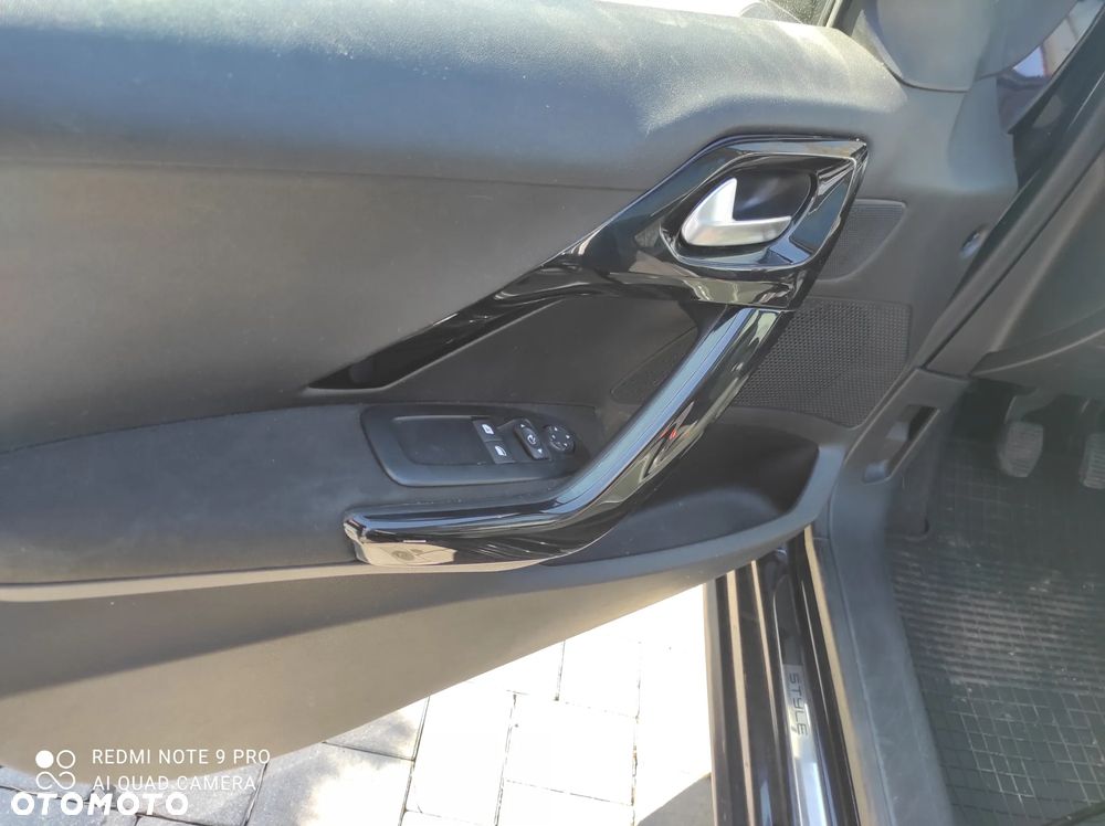 Peugeot 208 1.2 PureTech Active - 18