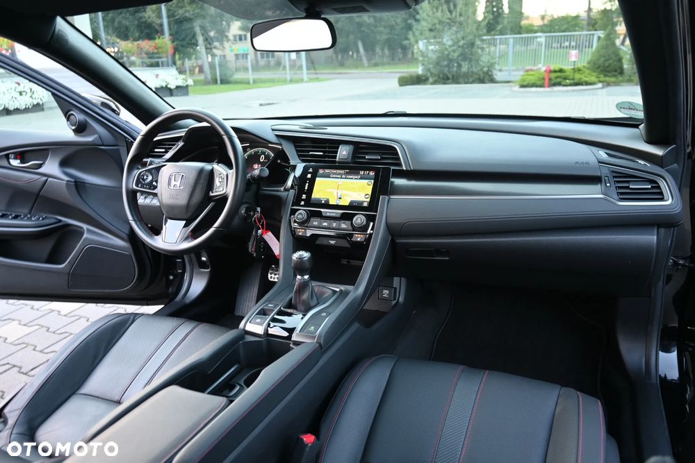 Honda Civic 1.0 i-VTEC Turbo Executive Sport Line - 24