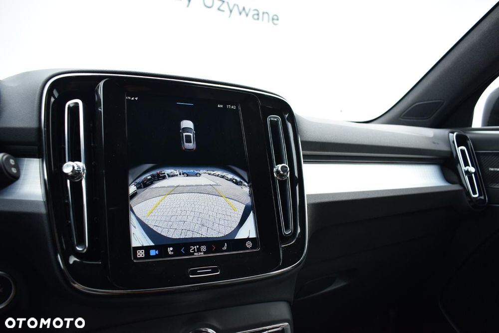 Volvo XC 40 - 23