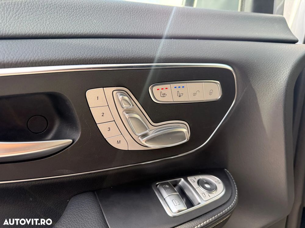 Mercedes-Benz V 300 d lang 9G-TRONIC Exclusive - 32