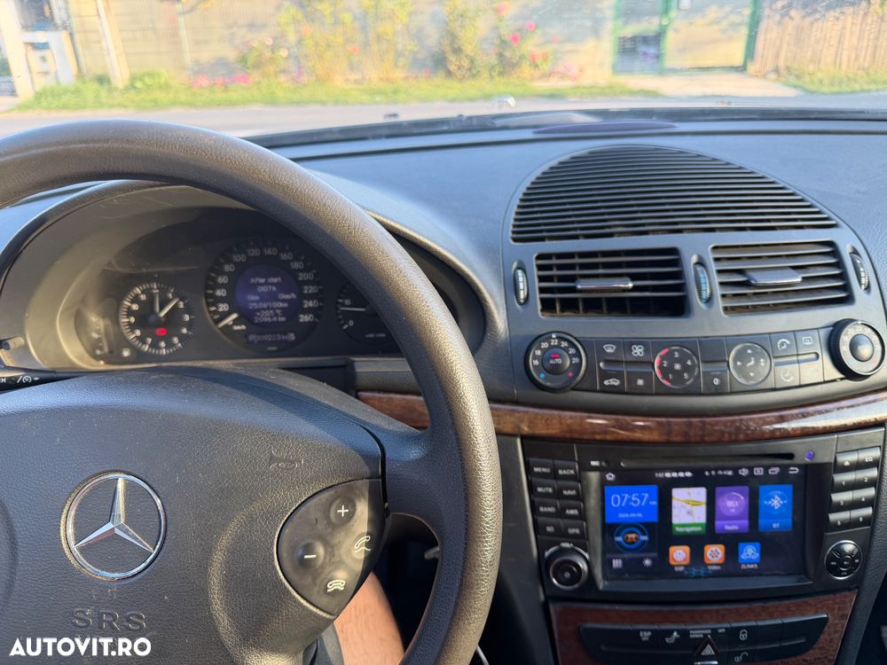 Mercedes-Benz E - 22