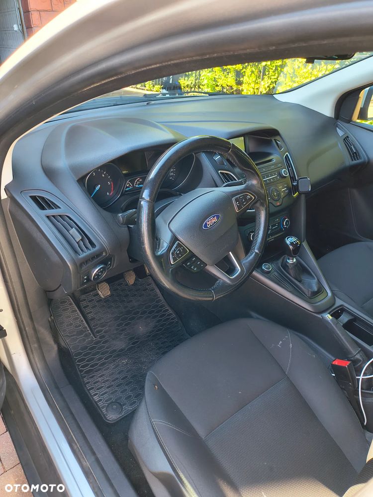 Ford Focus 1.5 TDCi Trend - 5