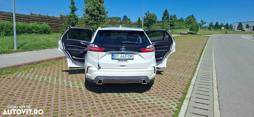Ford Edge 2.0 Panther A8 AWD Titanium - 4