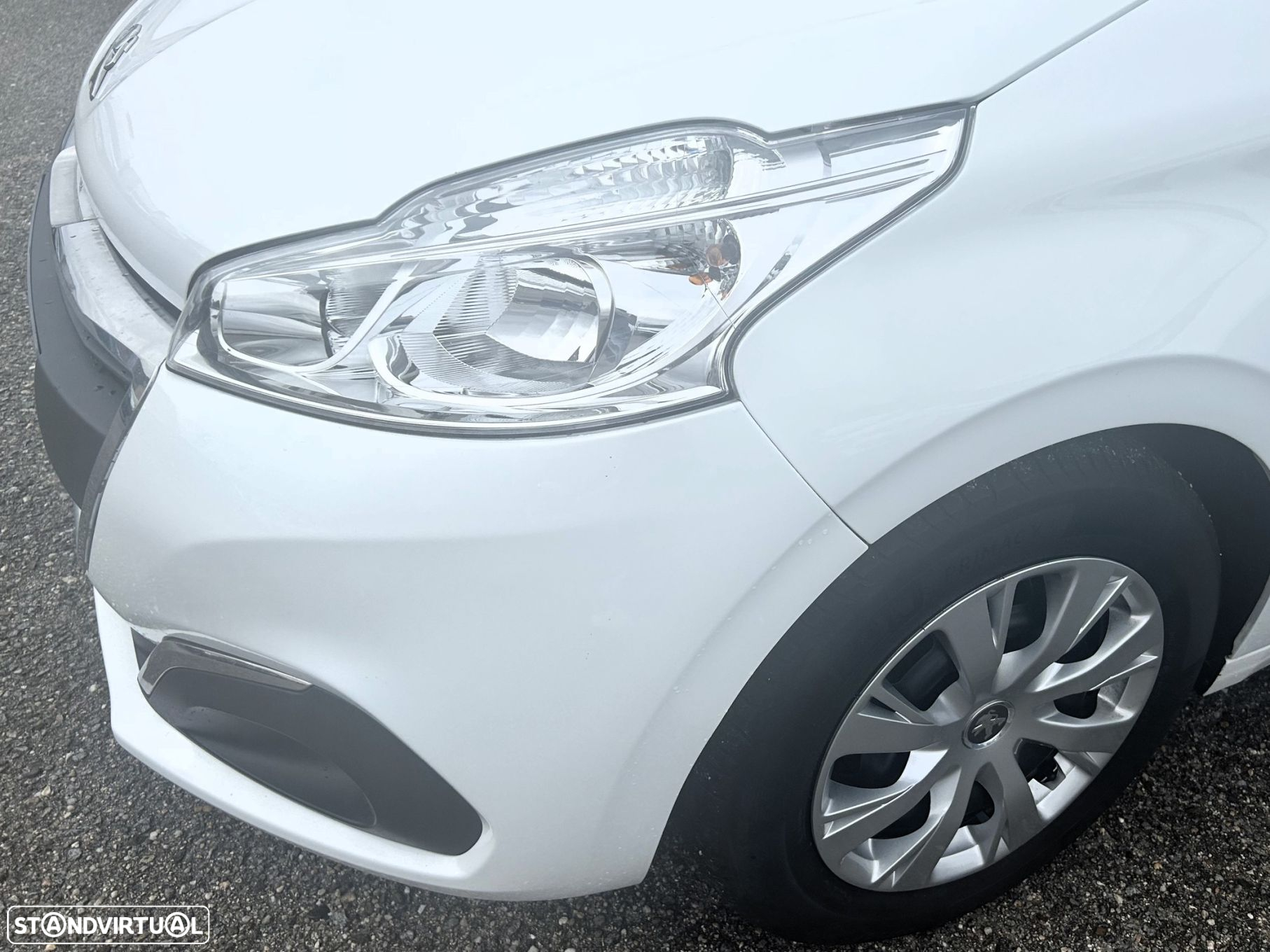 Peugeot 208 1.5 BLUEHDI VAN GPS - 8