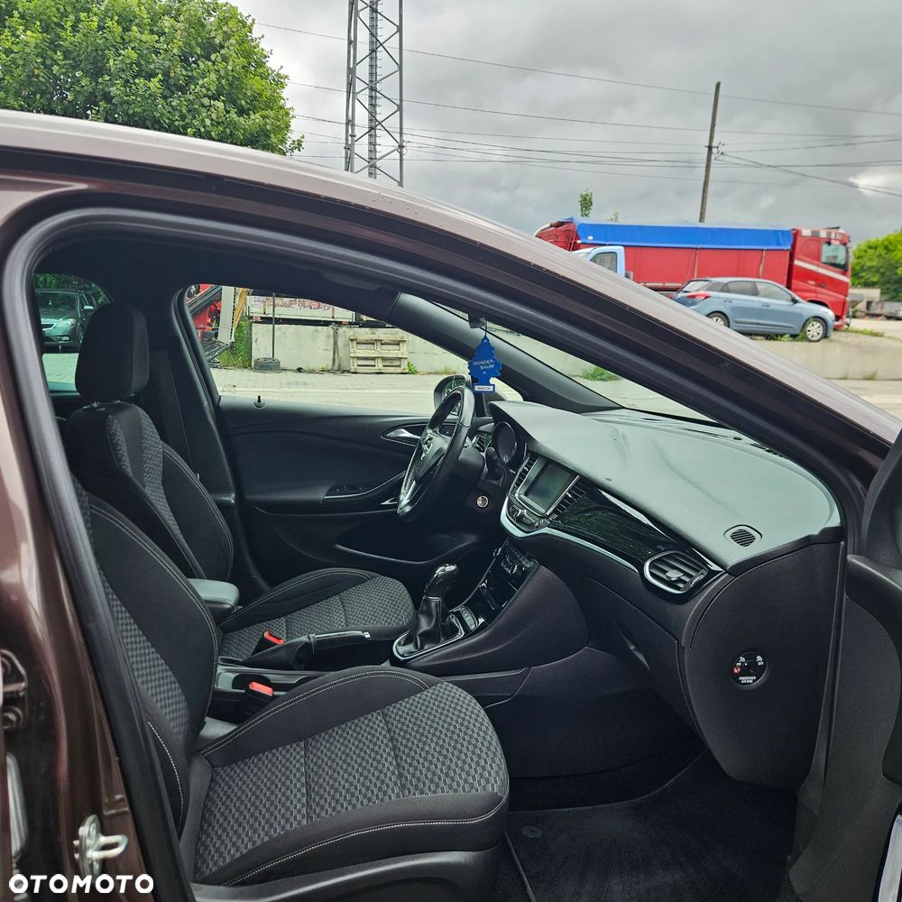 Opel Astra - 16