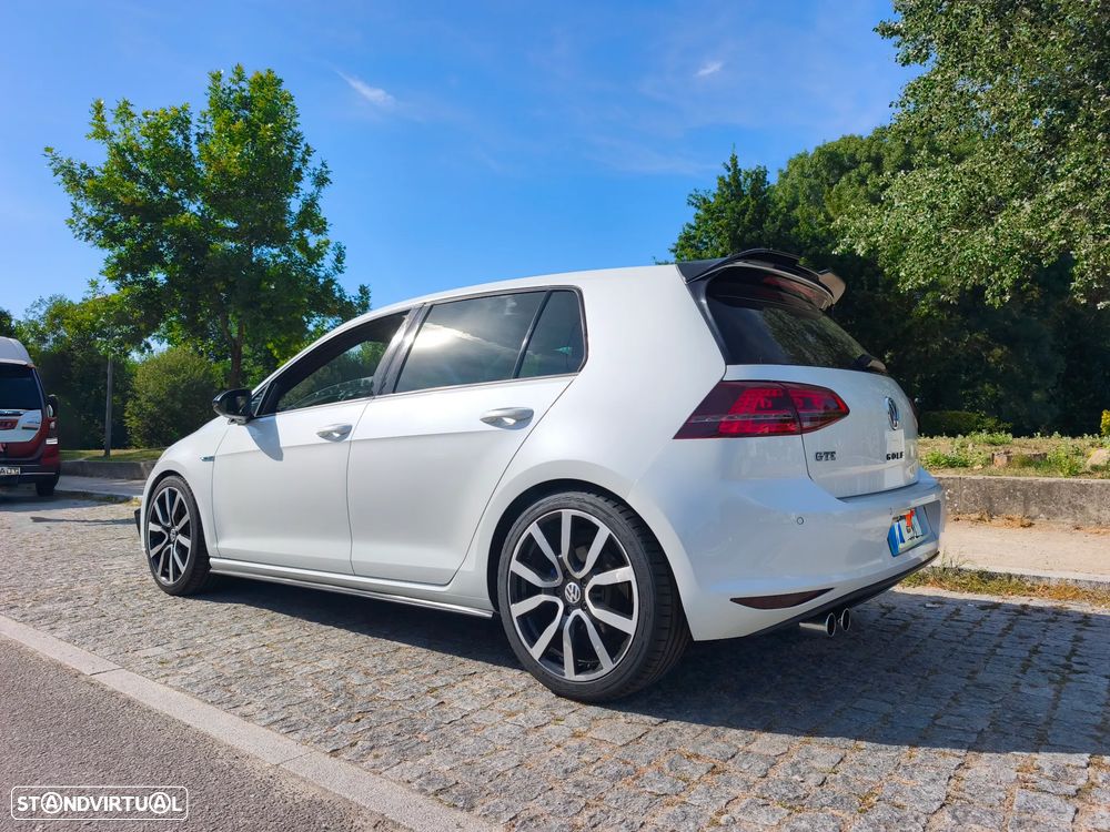 VW Golf 1.4 GTE Plug-in - 10
