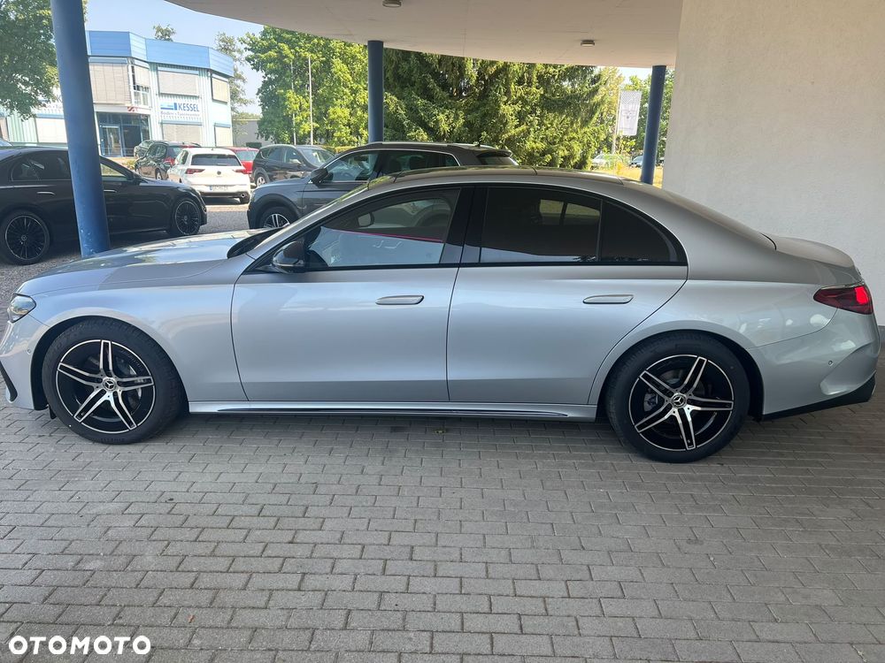 Mercedes-Benz Klasa E 200 mHEV 4-Matic Exclusive 9G-Tronic - 5