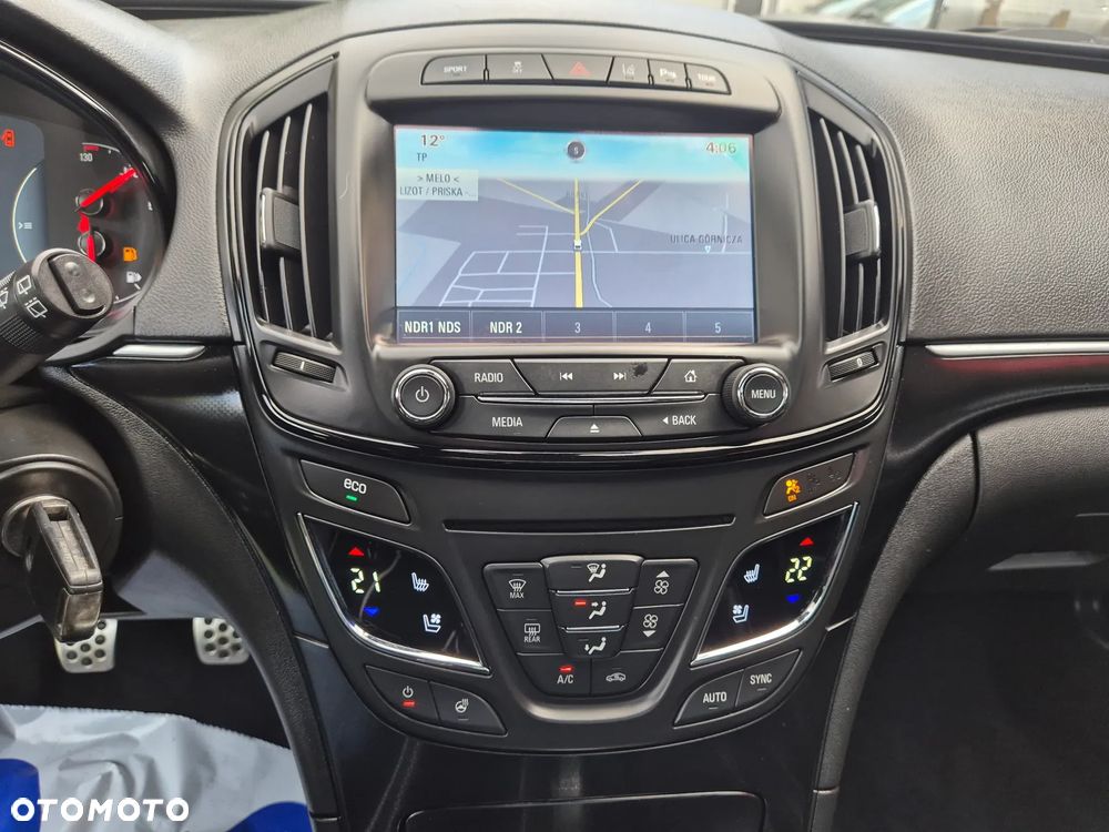 Opel Insignia 2.0 T Cosmo 4x4 S&S - 37