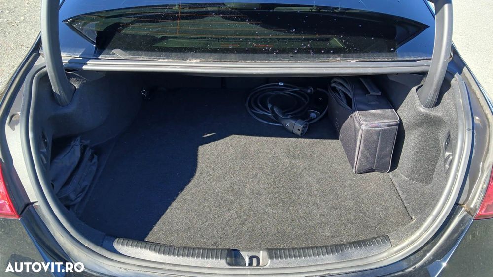 Mercedes-Benz C 300 e 9G-TRONIC AMG Line - 19