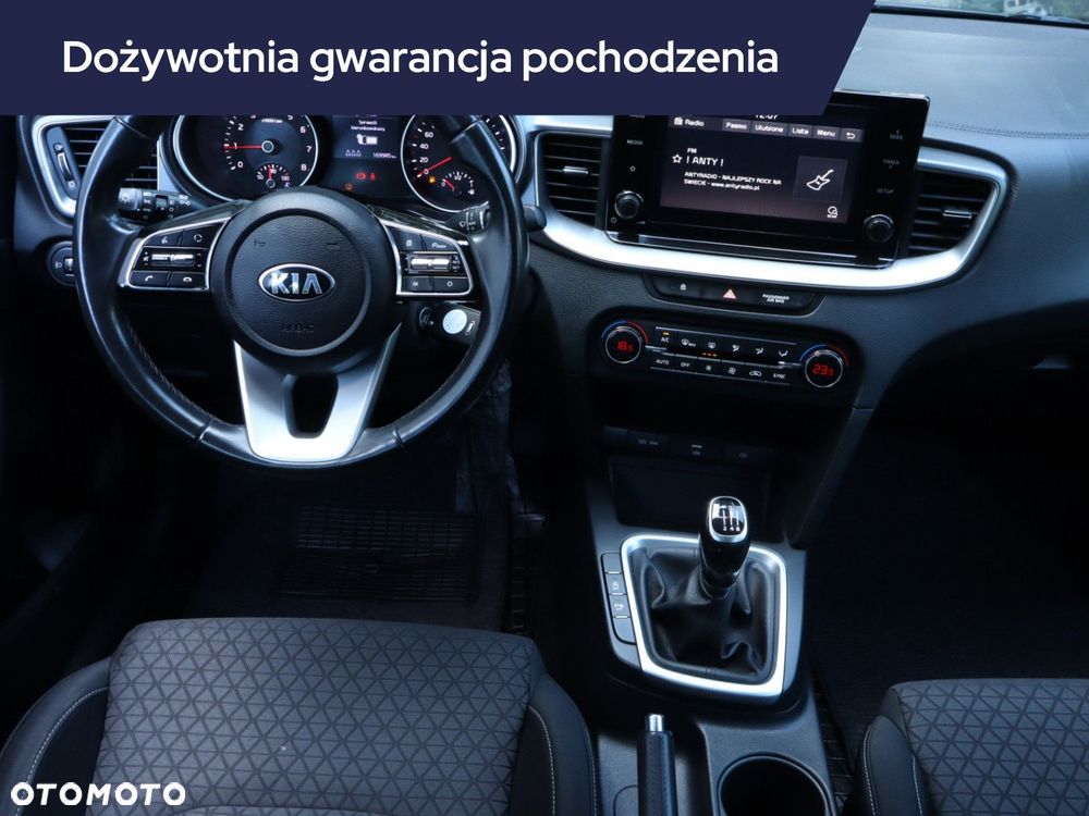 Kia Ceed - 9