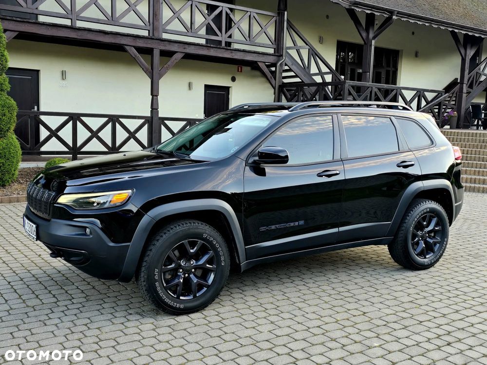 Jeep Cherokee - 9