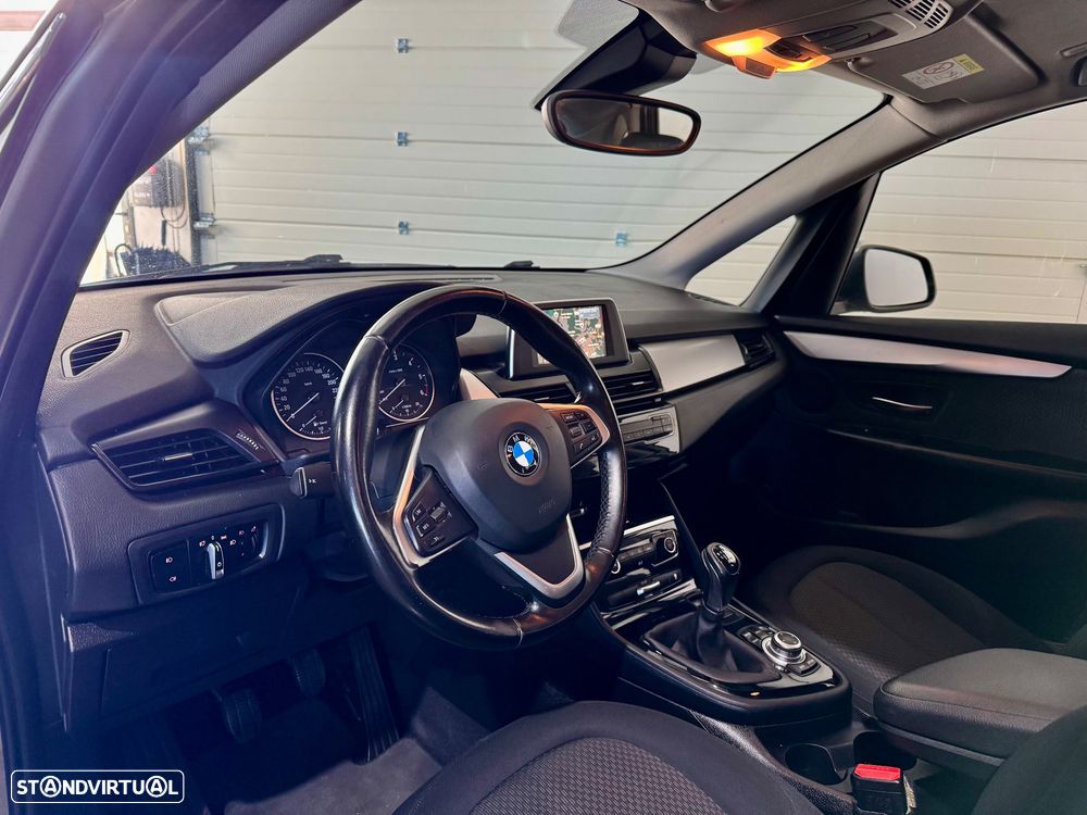 BMW 216 Active Tourer d Luxury Line - 9
