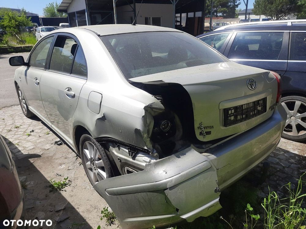 CZĘŚCI Toyota Avensis II T25 2003-2006 R 2,0 D4D LAK: 1C0 SILNIK:1CDFTV - 5