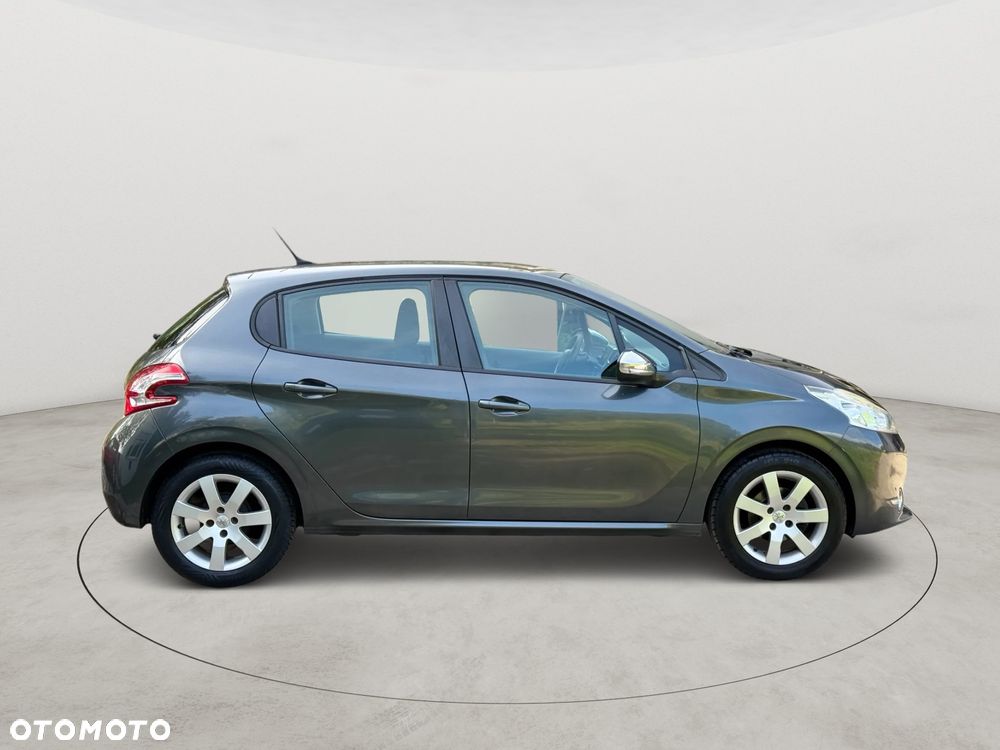 Peugeot 208 1.2 PureTech Allure - 3