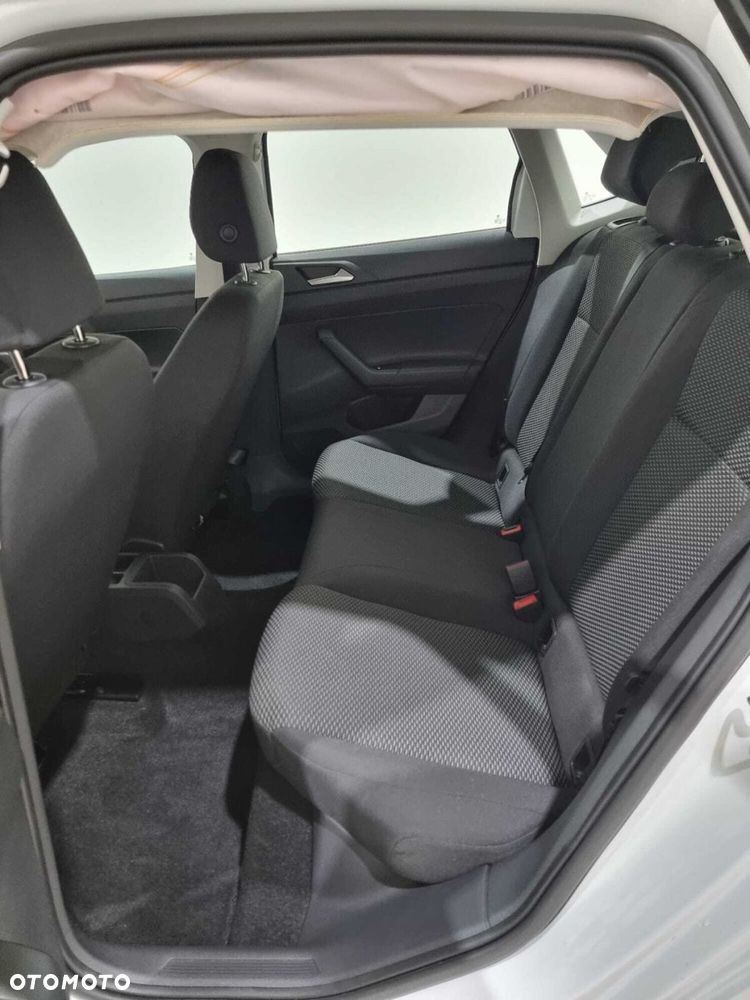 Volkswagen Polo - 17