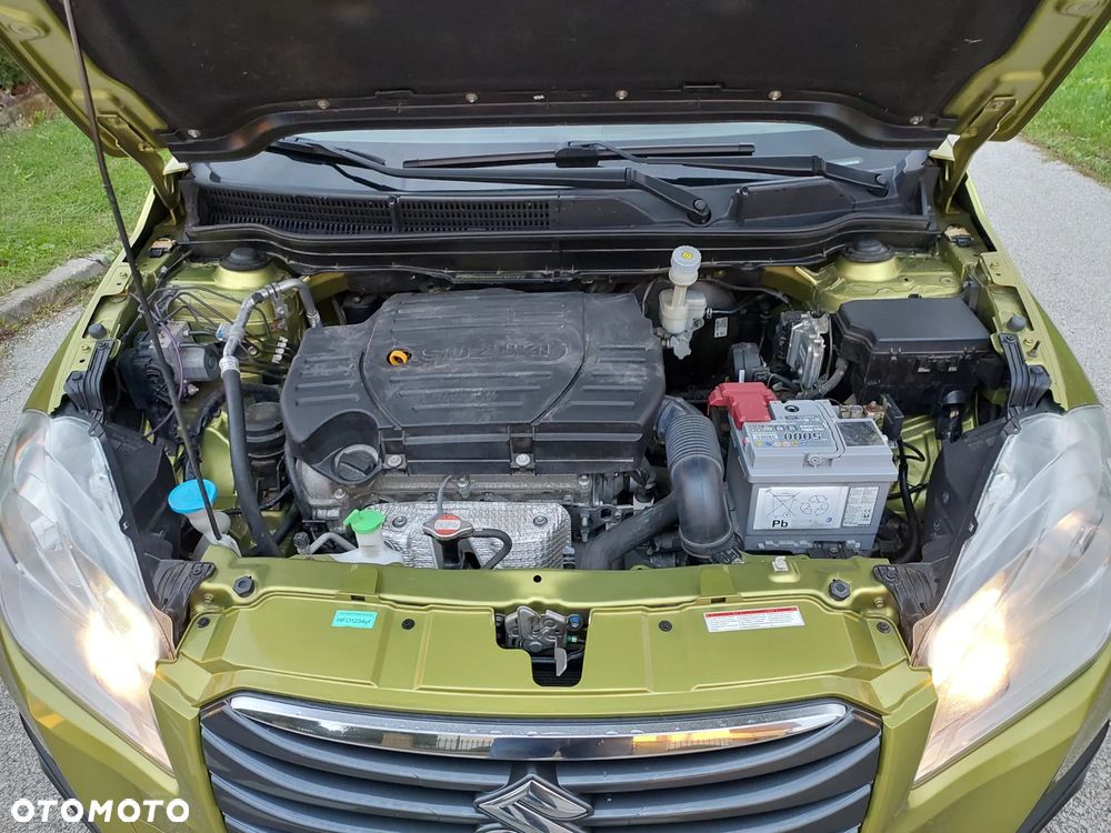 Suzuki SX4 1.6 Premium - 16