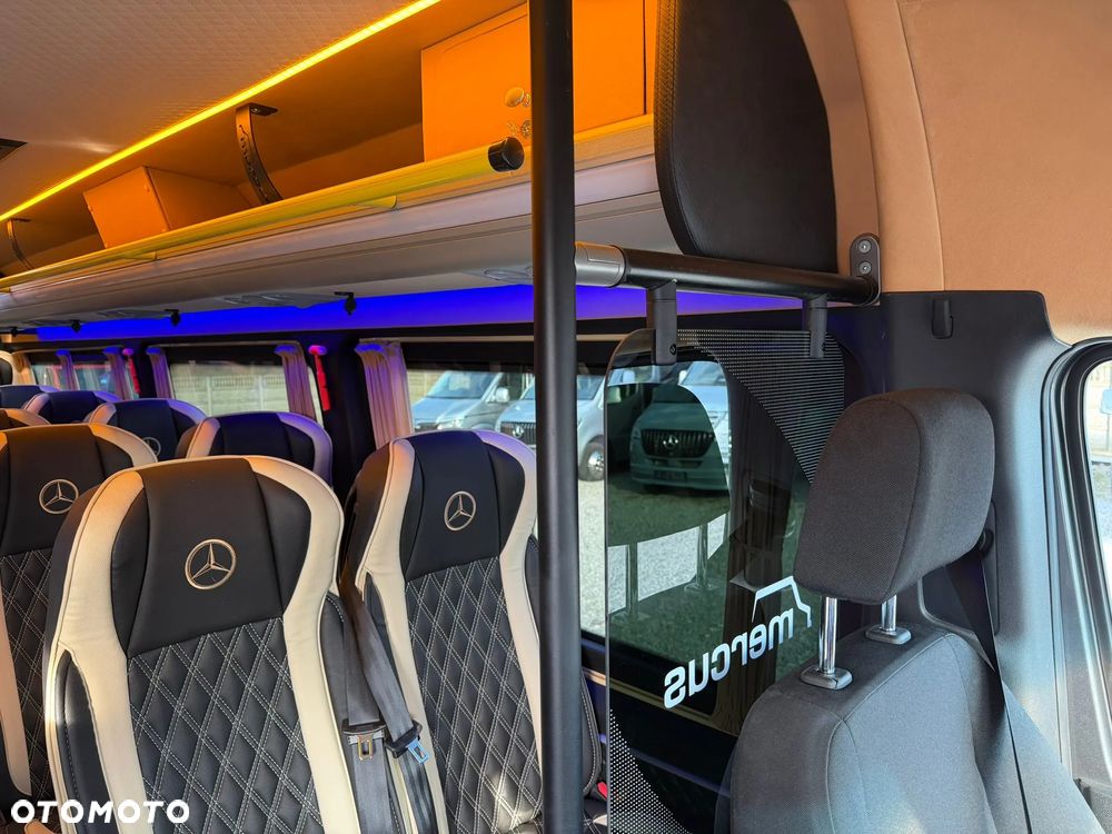 Mercedes-Benz Sprinter 519 - 22