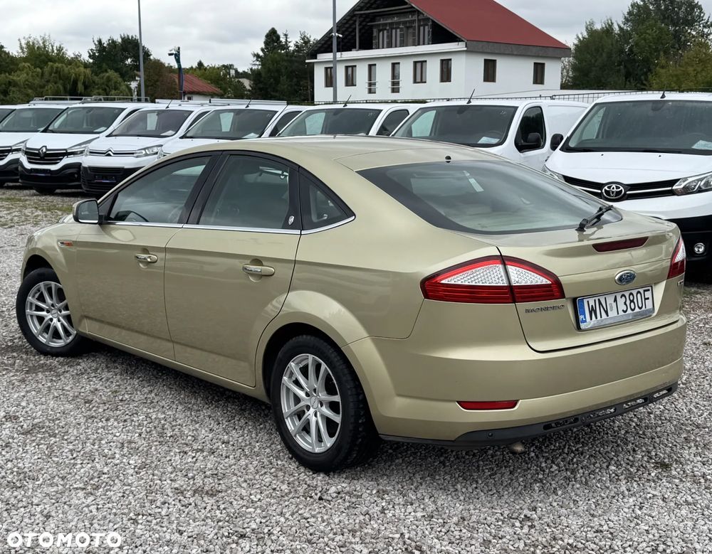 Ford Mondeo 2.0 TDCi Ghia X - 18