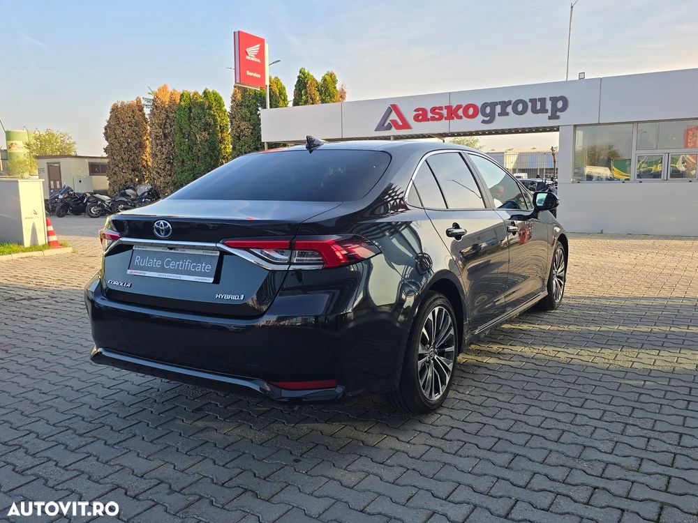 Toyota Corolla - 4