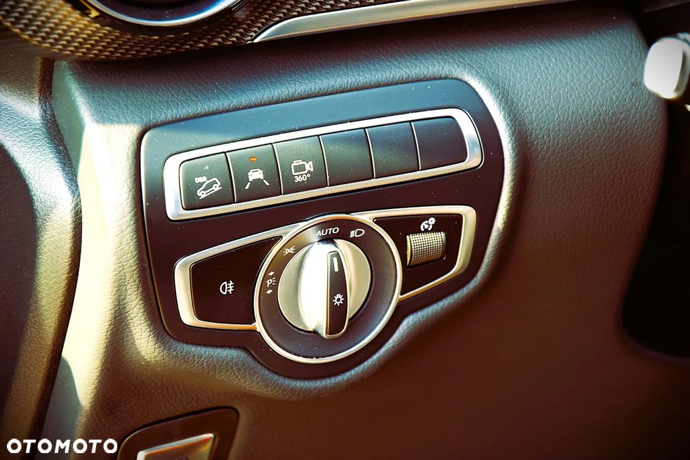 Mercedes-Benz Klasa V 300 d 4-Matic Avantgarde 9G-Tronic (d³ugi) - 16