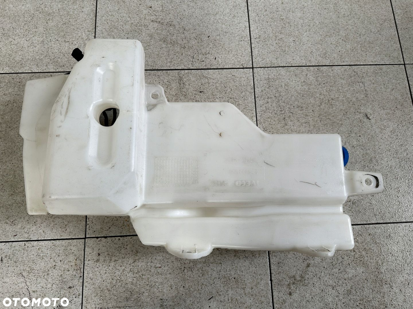 Zbiornik Zbiorniczek Płynu Spryskiwaczy Iveco Stralis Hi-Way 504011556 - 2
