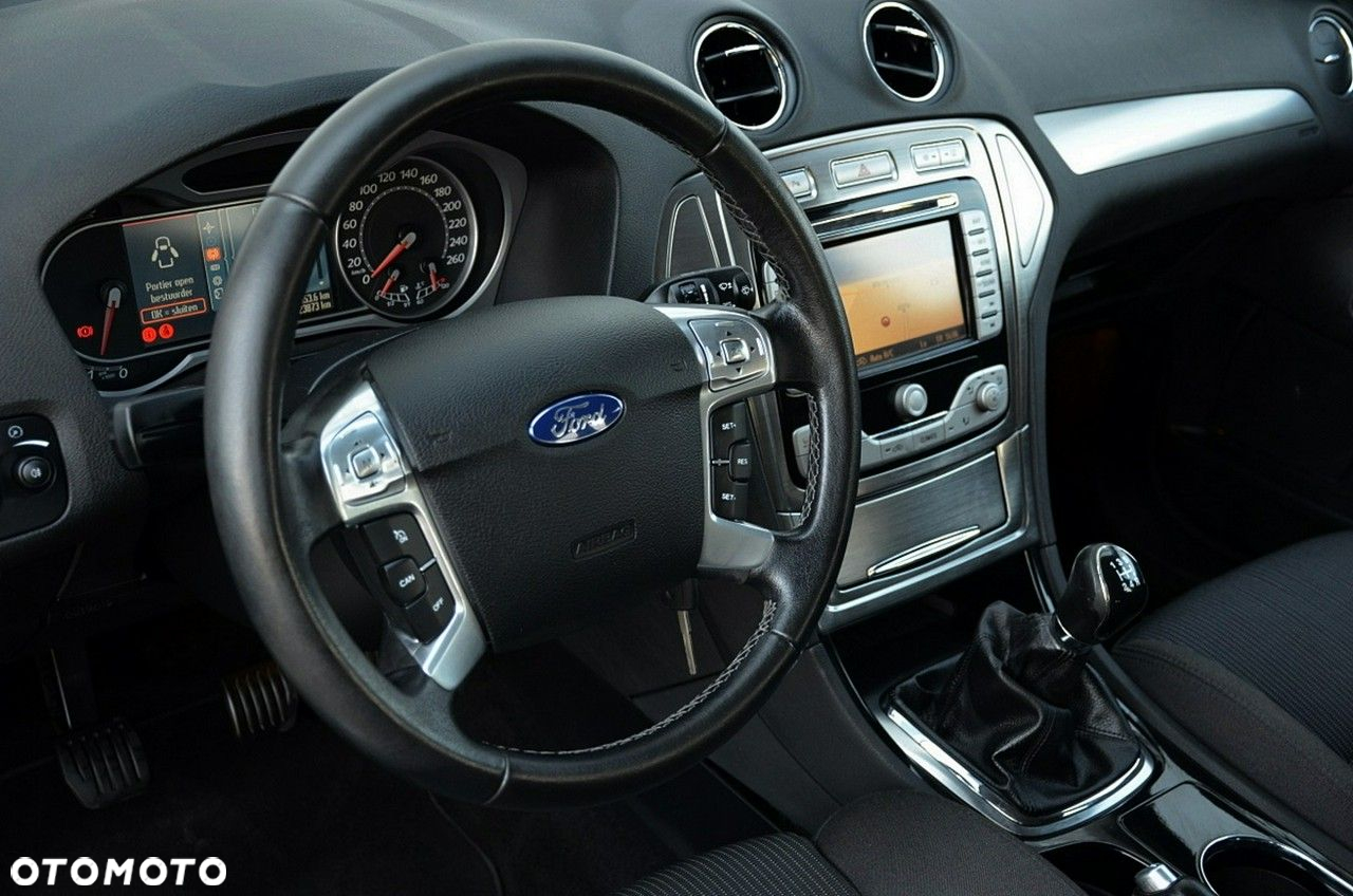 Ford Mondeo - 24