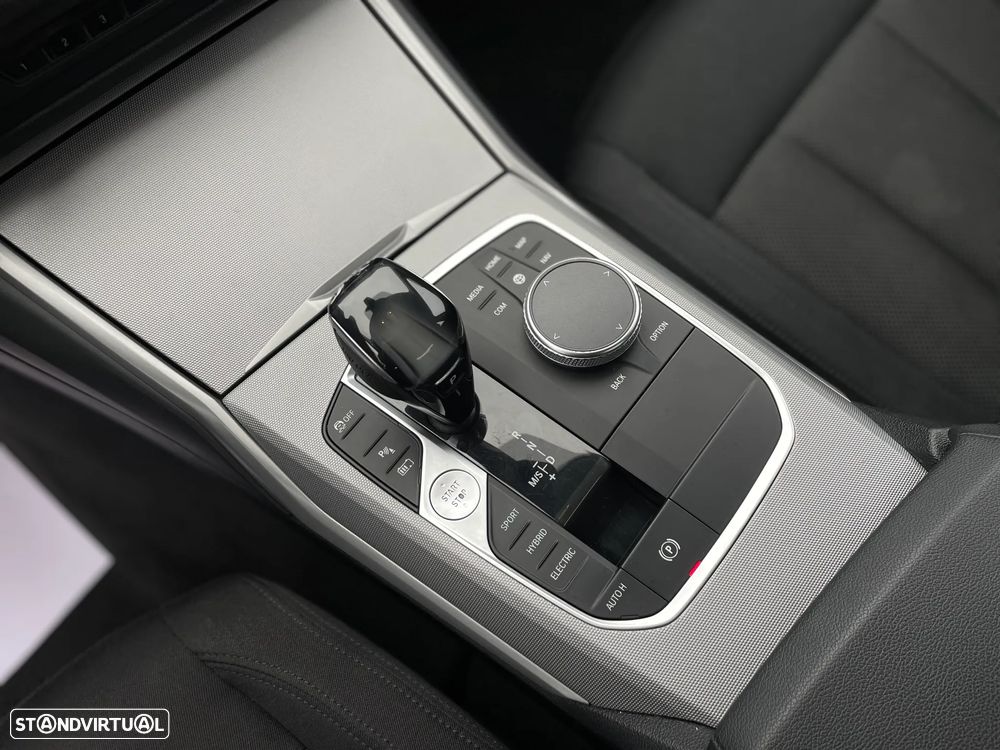 BMW 330 e Corporate Edition Auto - 18