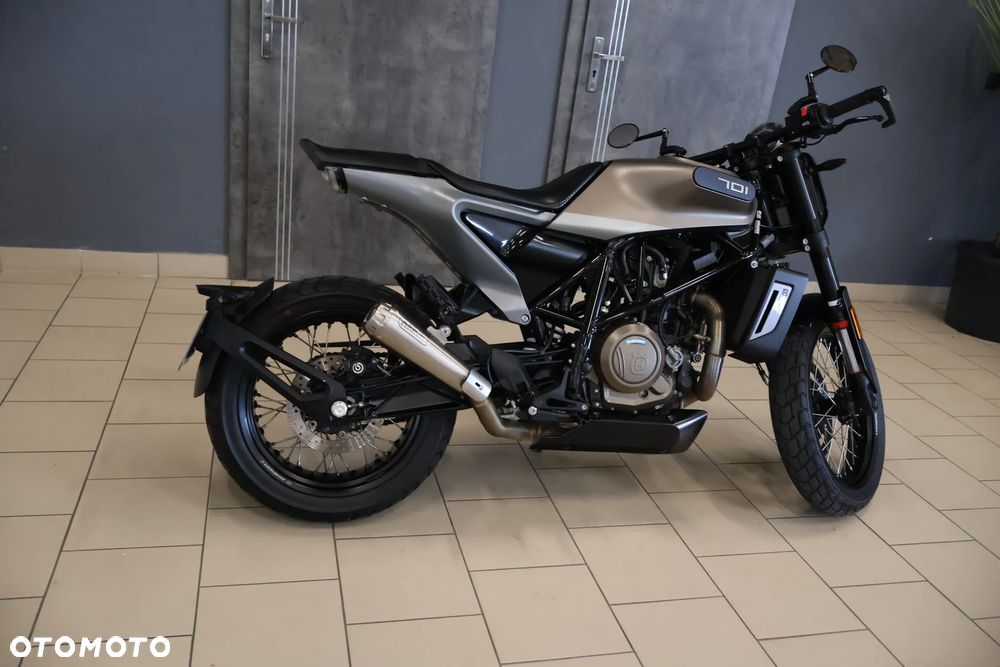 Husqvarna Svartpilen - 13