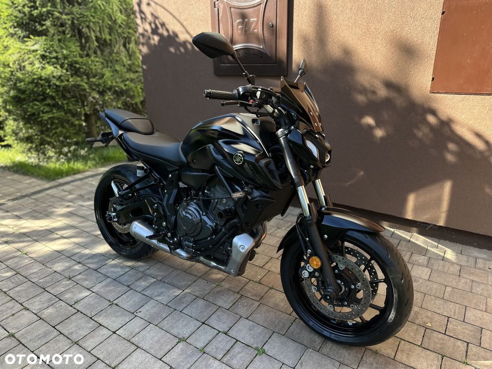 Yamaha MT - 5