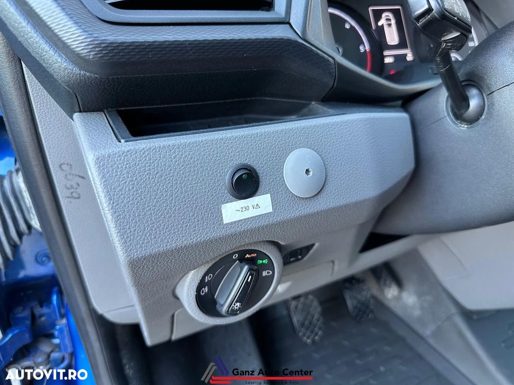 Volkswagen Transporter - 18