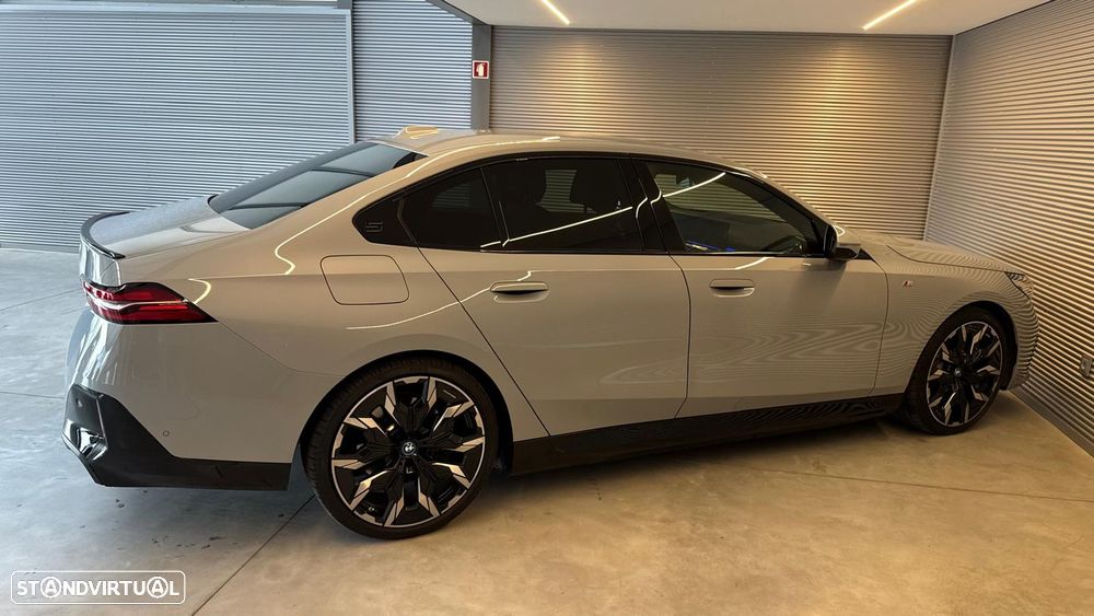 BMW i5 eDrive40 Pack Desportivo M - 9