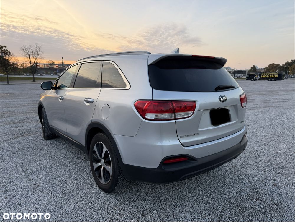 Kia Sorento - 4