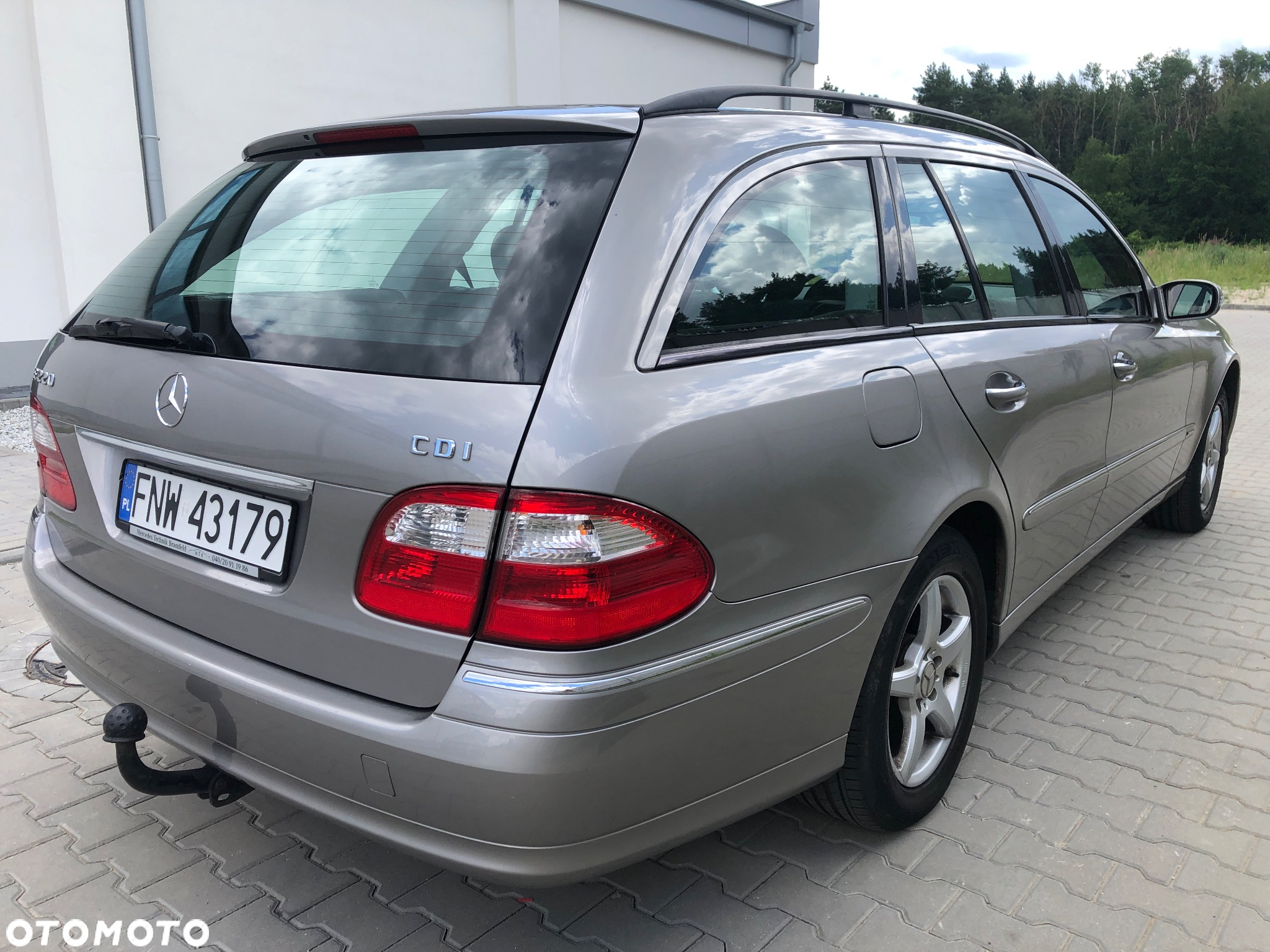 Mercedes-Benz Klasa E 220 CDI T Elegance - 14