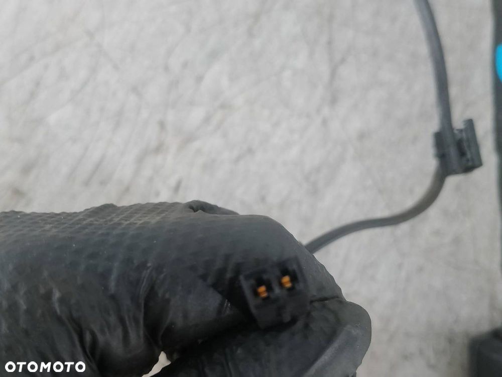 ZAPINKI, SPINKI PASA PRZÓD KOMPLET VW TOURAN I 1T1857755C 1T2857756C - 9