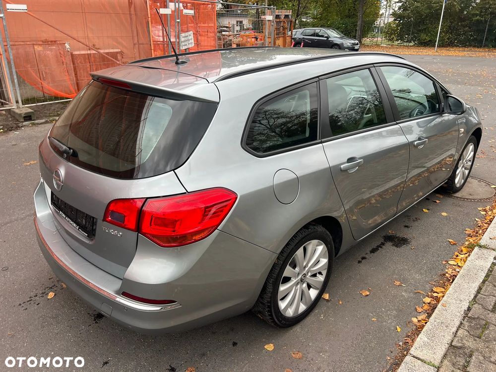 Opel Astra 1.4 Turbo Design Edition - 3