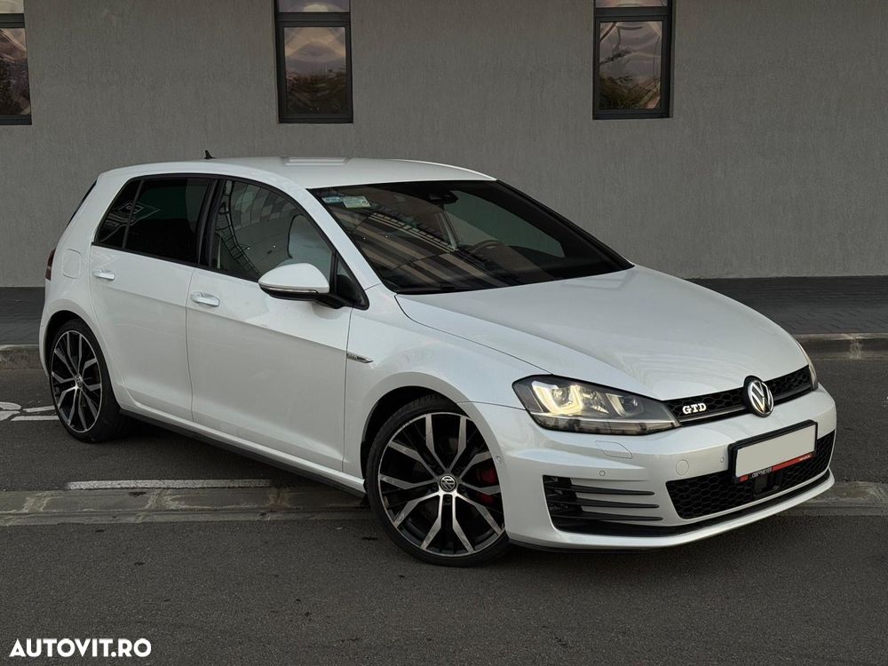 Volkswagen Golf 2.0 TDI DSG GTD - 3