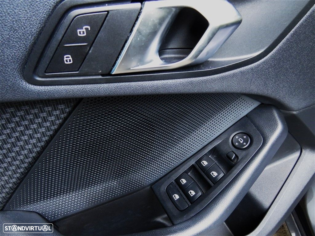 BMW 116 d Corporate Edition Auto - 15