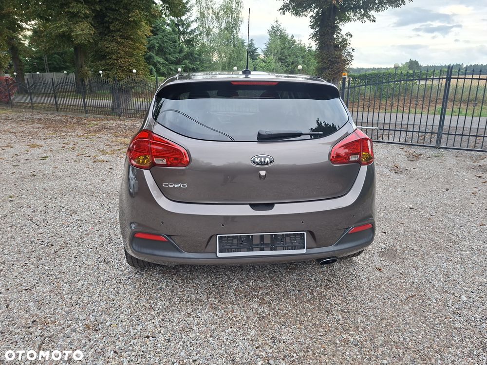 Kia Ceed 1.6 GDI DCT Platinum Edition - 3