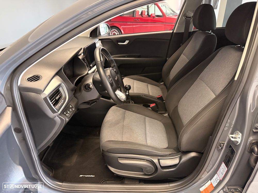 Kia Stonic 1.2 Dynamic - 11